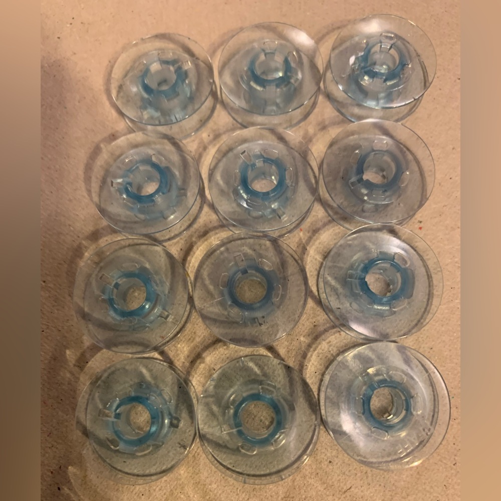 Pfaff blue bobbins, 12 pack - Picture 2 of 3